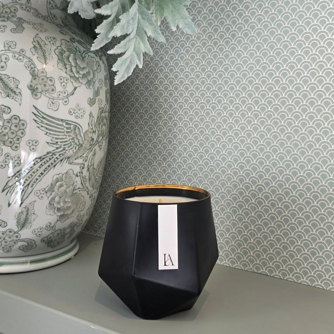 Elegance Candle- Matte Black